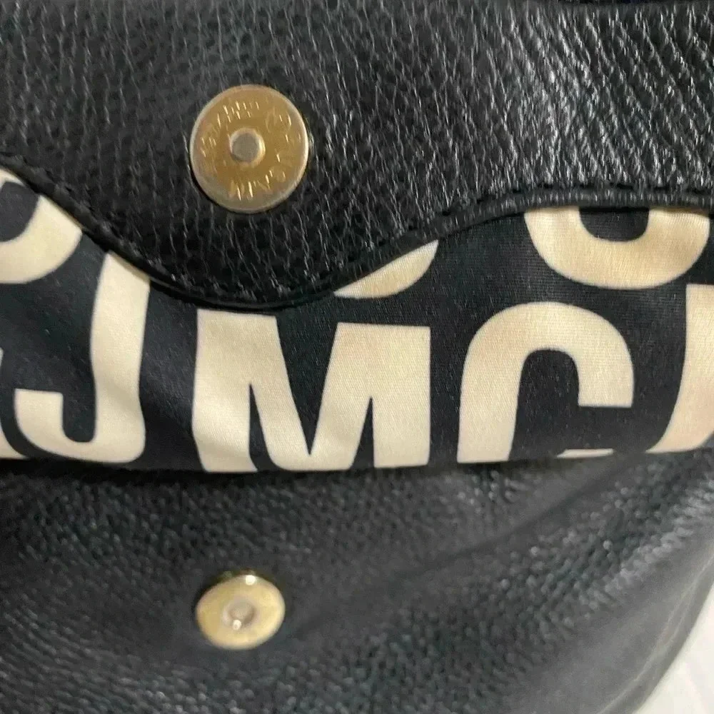 Marc By Marc Jacob’s black leather crossbody handbag